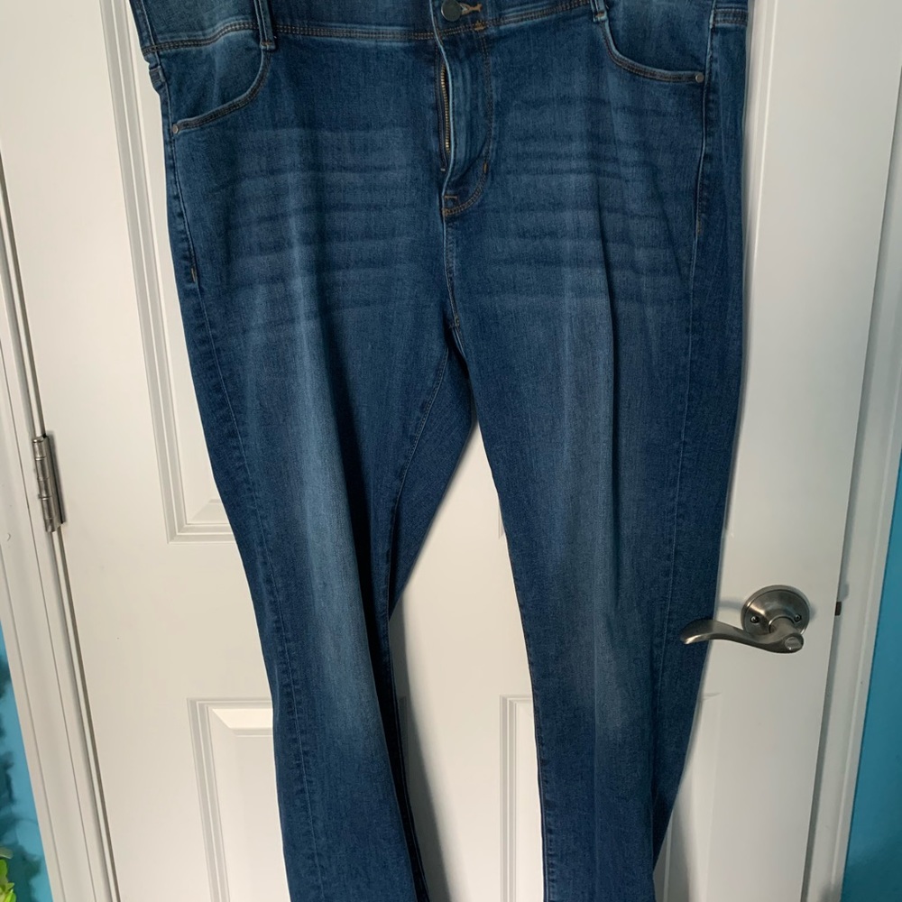 Apt 9 tummy control straight jeans